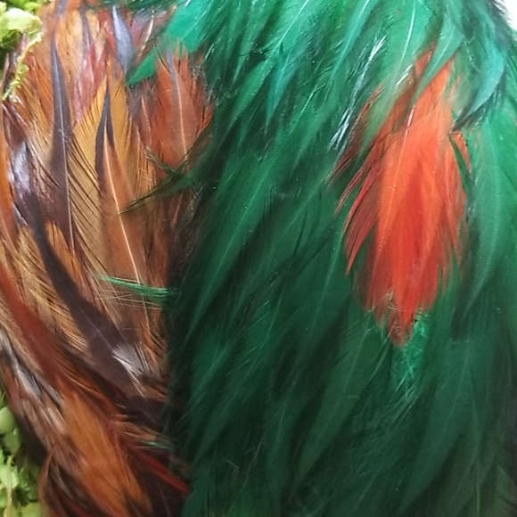 Vtg 60s VALERIE MODES Gorg Green FEATHERS Hat EUVC - Picture 3 of 11